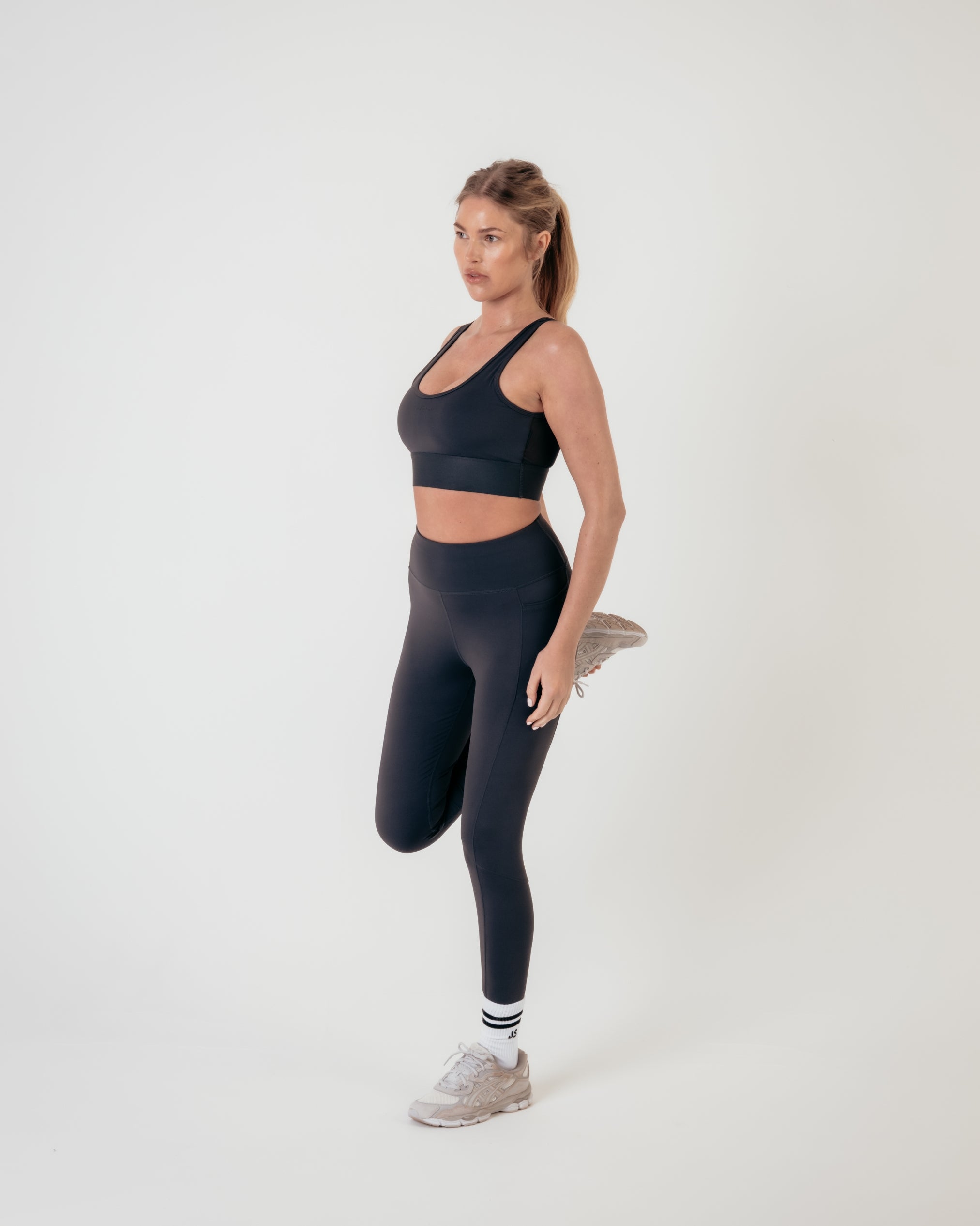 Power High Rise 7/8 Leggings - Washed Black