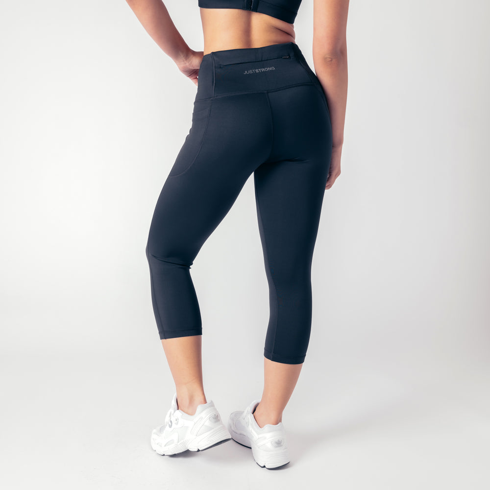 High Rise Capri Genesis Leggings - Black Onyx